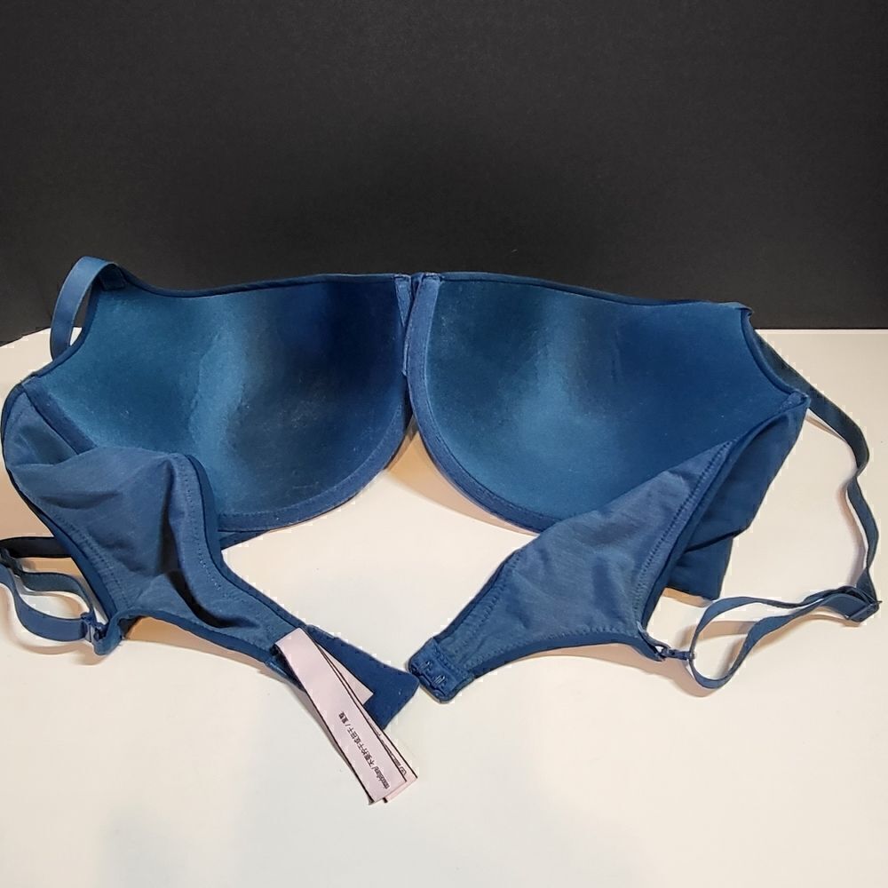 Victoria Secrets Blue Bra - Picture 3 of 5